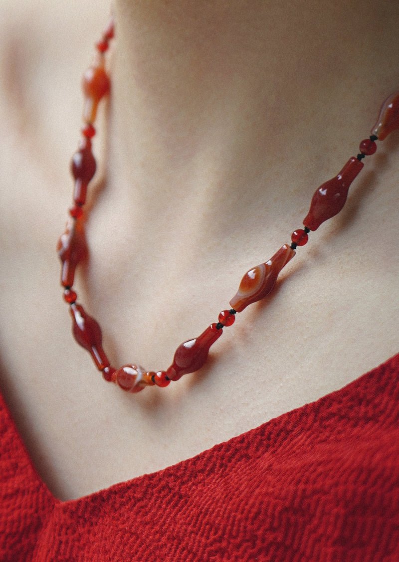 Vase Melody Necklace