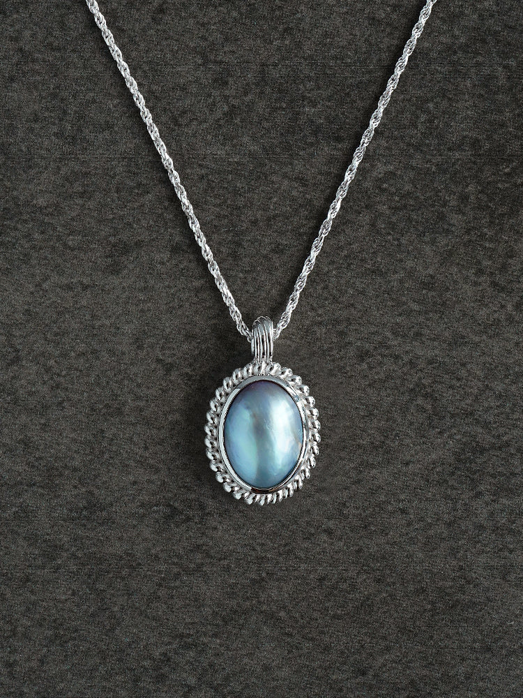 Tide Necklace