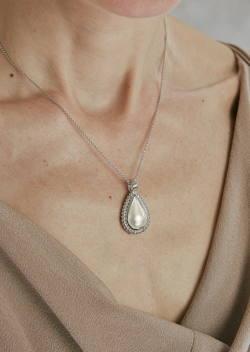 Tide Necklace