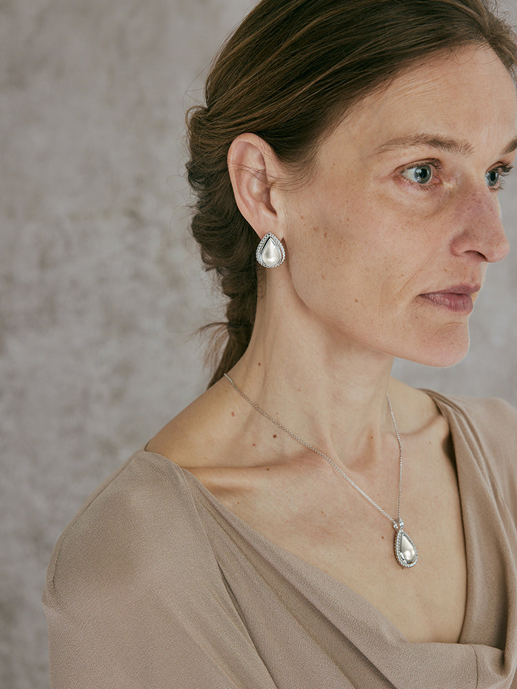 Tide Necklace