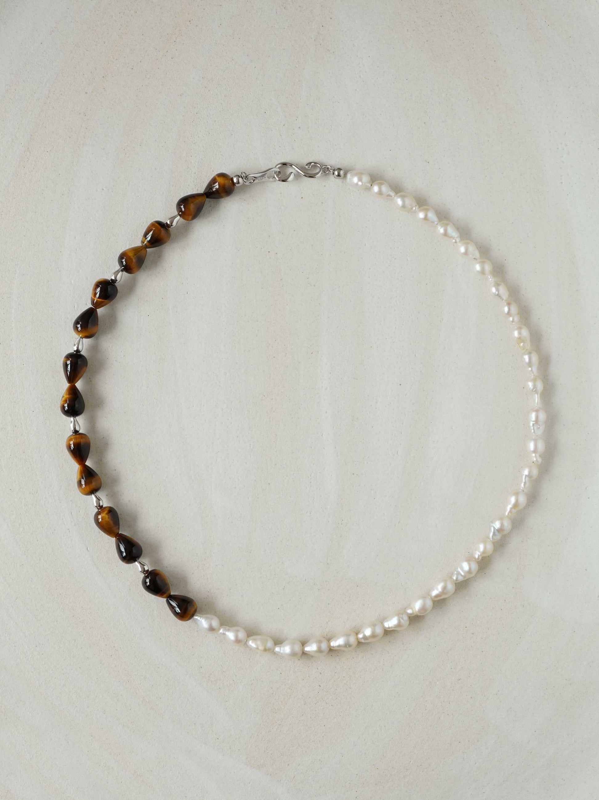Tune Pearls Necklace
